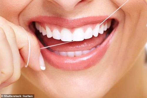 Dental experts strongly advise using interdental brushes or power flossers as part of people's daily cleaning routines